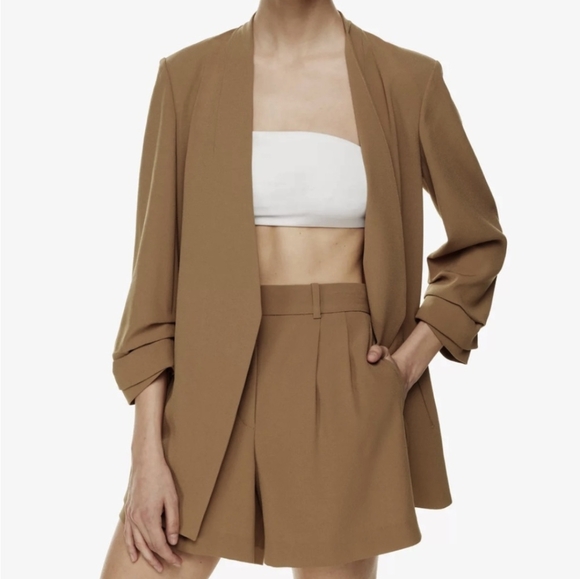 Aritzia Jackets & Blazers - ARITZIA BABATON Power Hip Blazer Camel Tan Brown 6